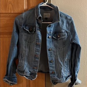 Universal thread Jean jacket